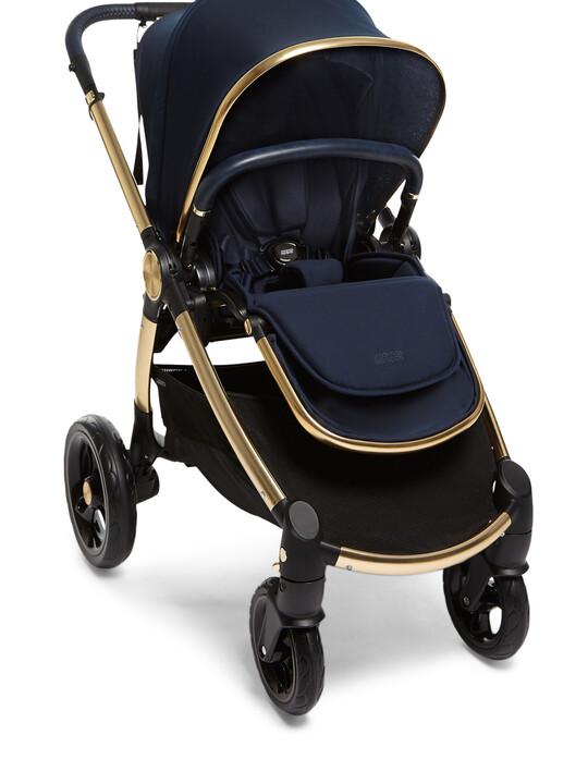 Ocarro Midnight Pushchair with Midnight Carrycot image number 2